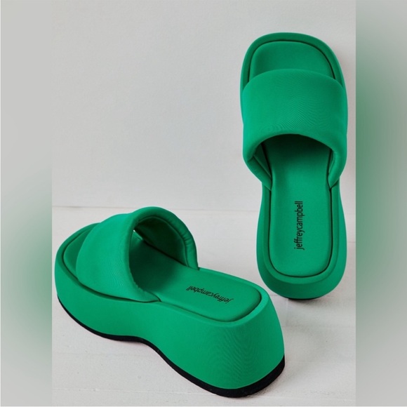 Free People Jeffrey Campbell Text Me Puffy Platform Sandal Green Neoprene 7 - Picture 2 of 11